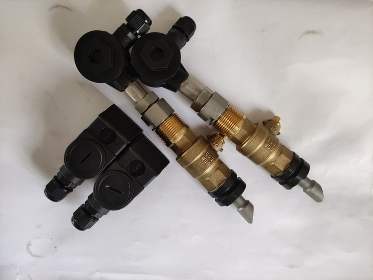 فلومتر التراسونیک wall mount مدل TDS-100