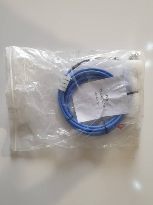Hydrostatic level transmitter
